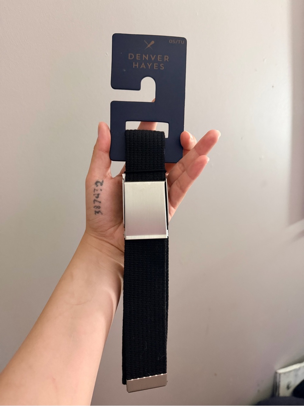 BNWT Denver Hayes belt easy clip buckle web